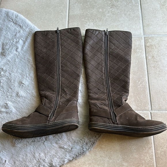 Tall Brown Blowfish boots size 6.5 - Picture 2 of 7